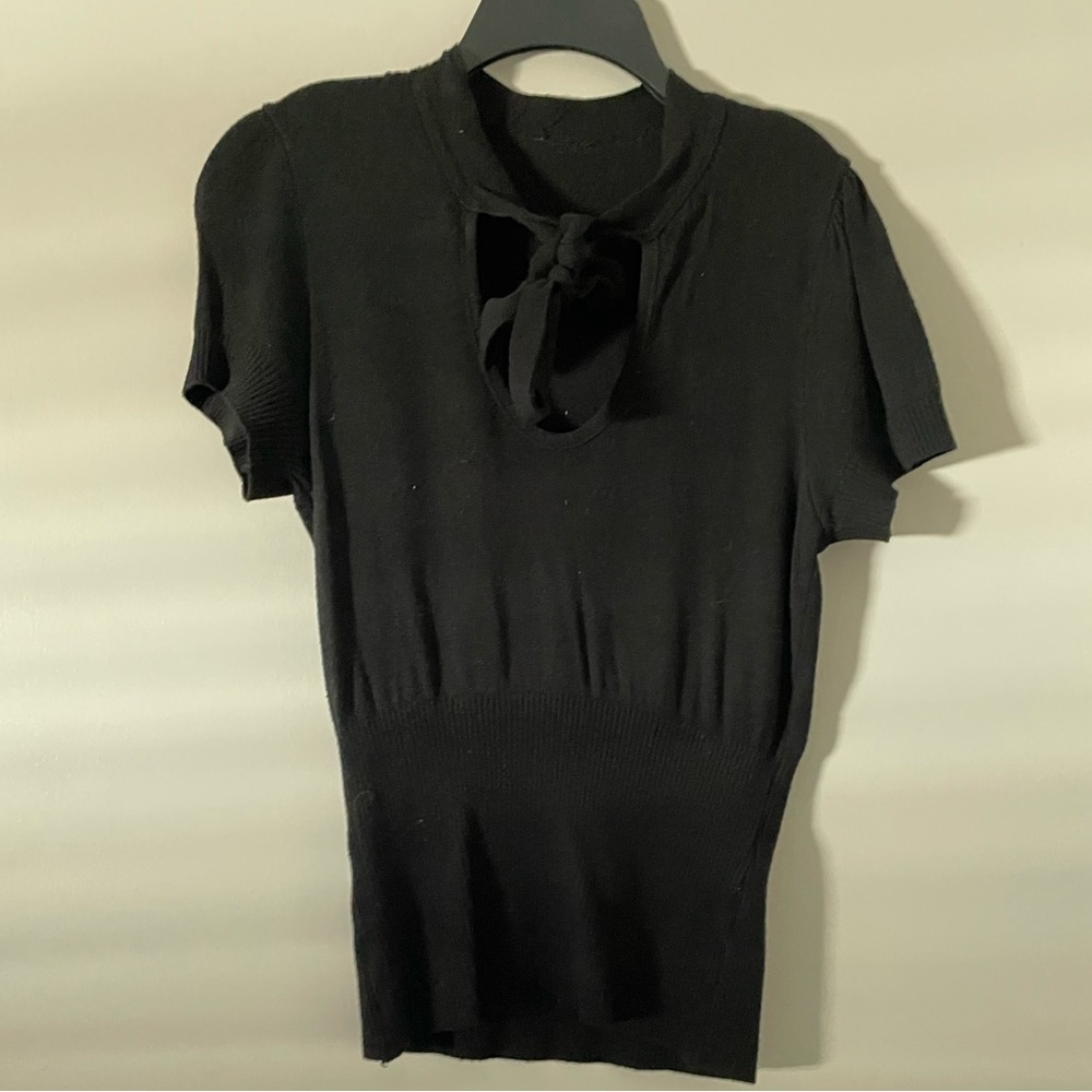 Black short sleeve sweater. Size M